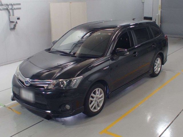 30451 Toyota Corolla fielder NKE165G 2014 г. (CAA Chubu)